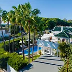 Unique Luxury Beach Side Villa With Heated Pool