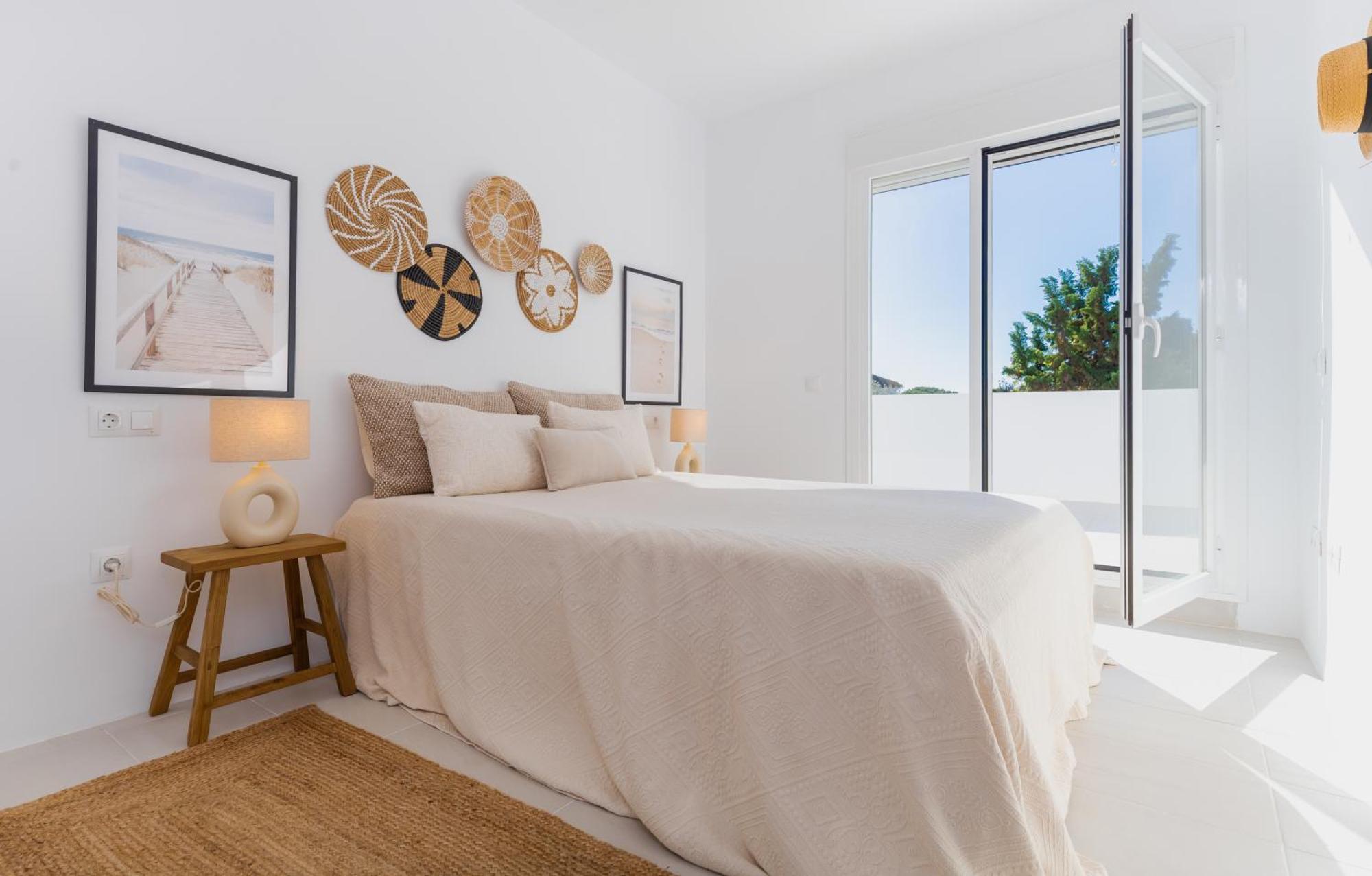 Unique Luxury Side With Heated Pool Marbella